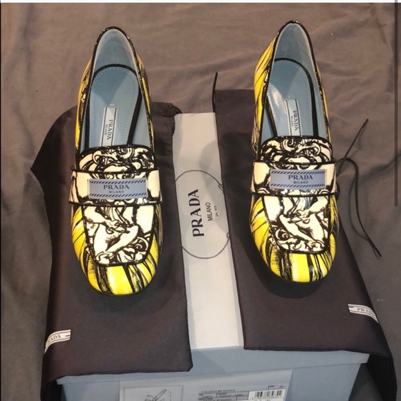 Prada Shoes - RARE LIKE NEW PRADA bananas shoes size 7
